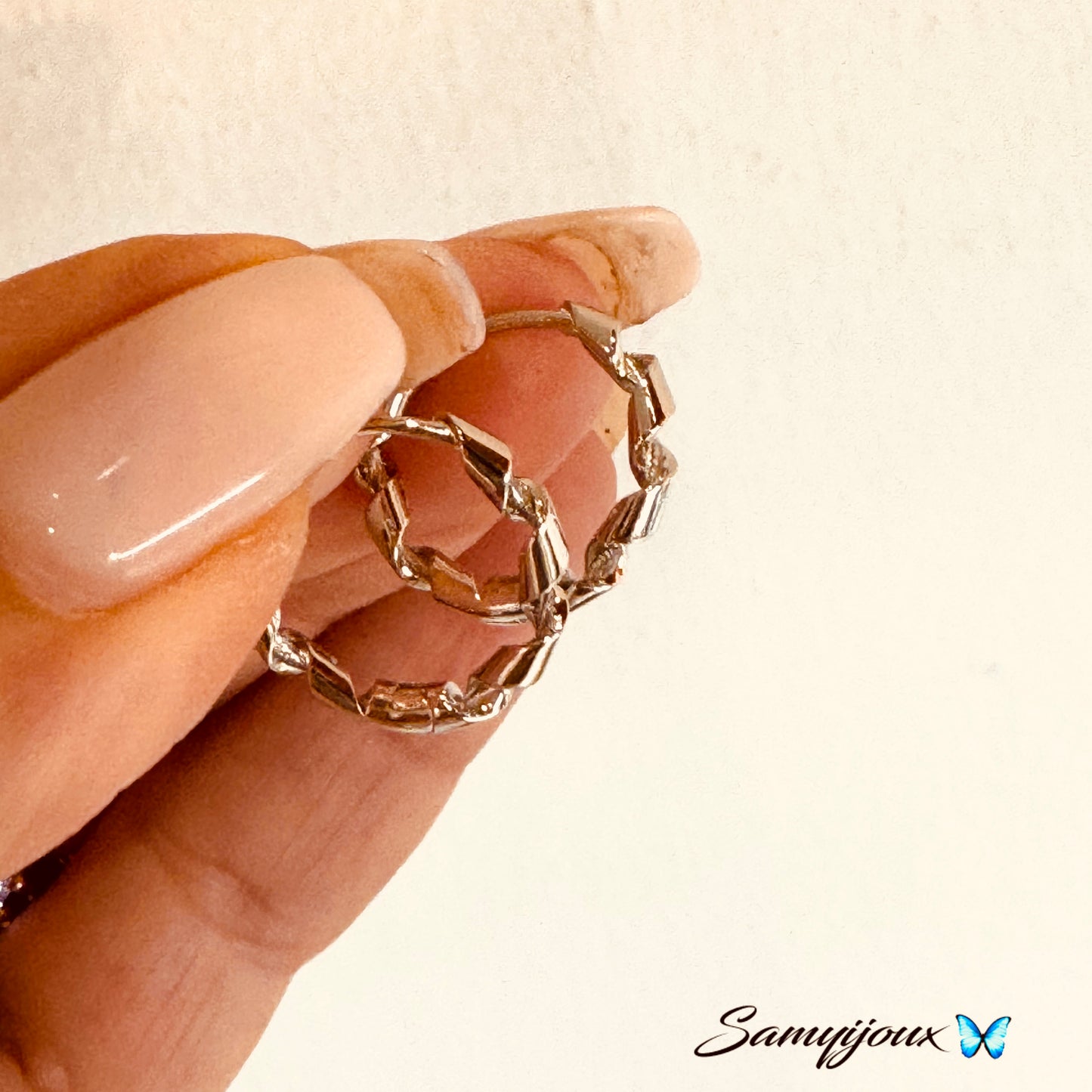 Hoops alla Busara - by Samyijoux