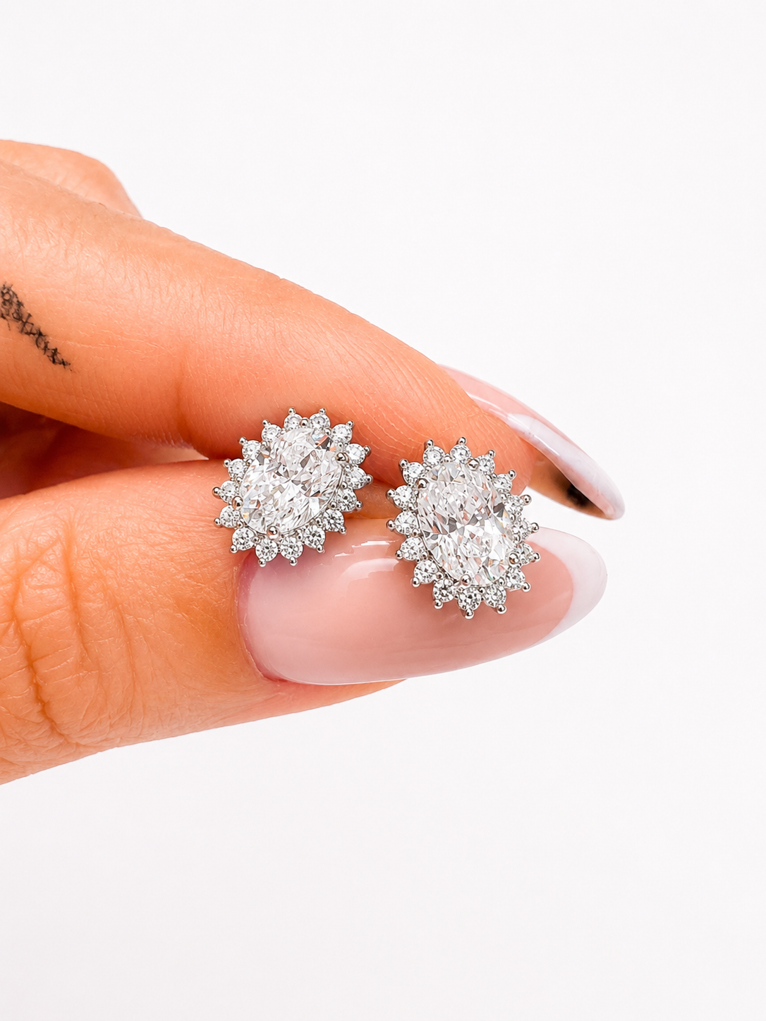 Orecchini ovalina kate Moissanite - by Samyijoux