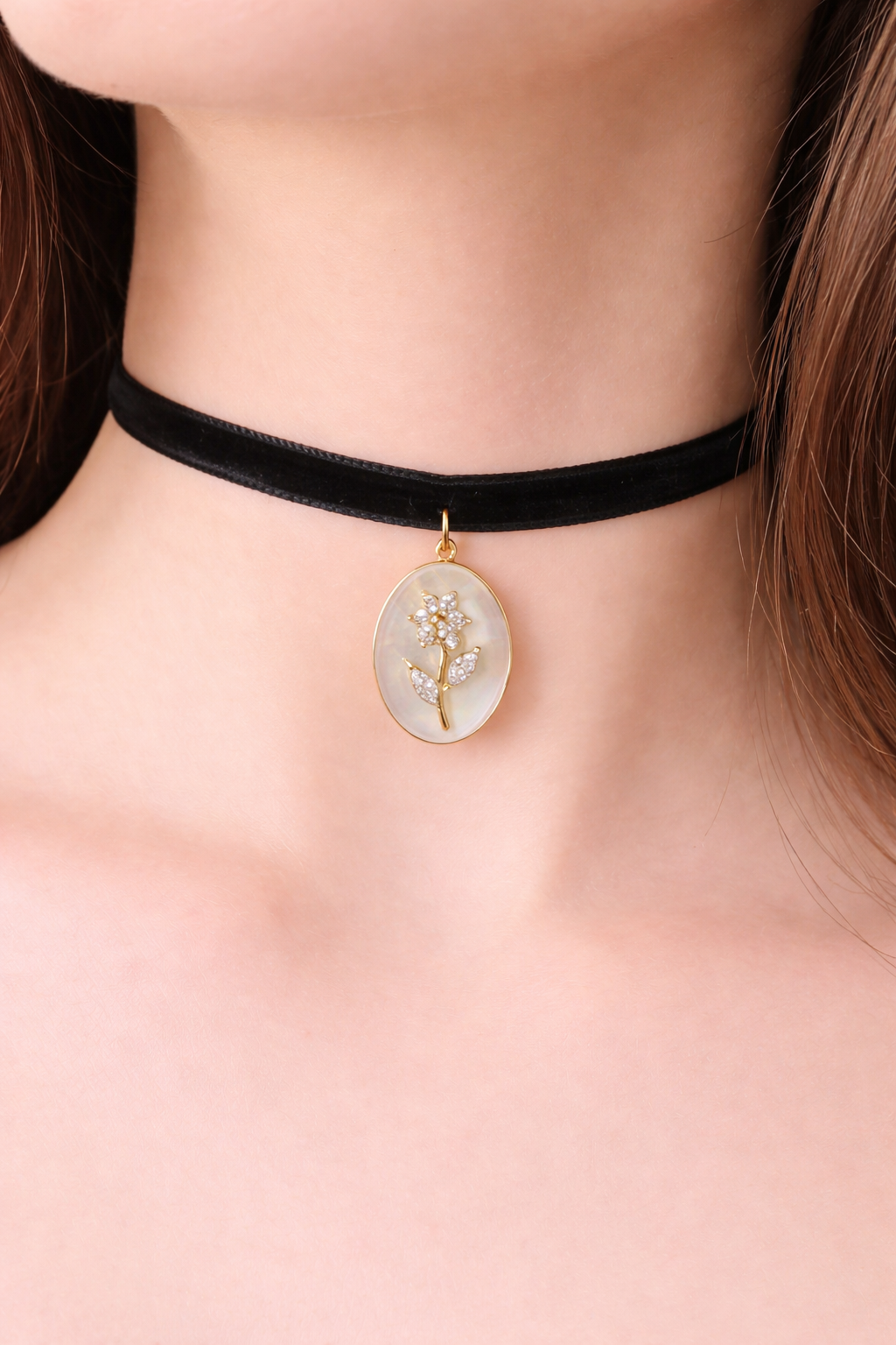 Chocker cenerentola  - by Samyijoux