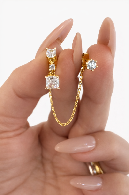 Monorecchino Catenella punto luce    - by Samyijoux