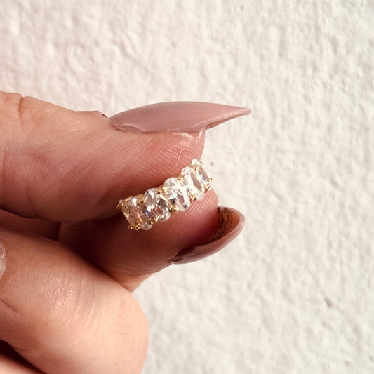 Earcuff Pinup - by Samyijoux